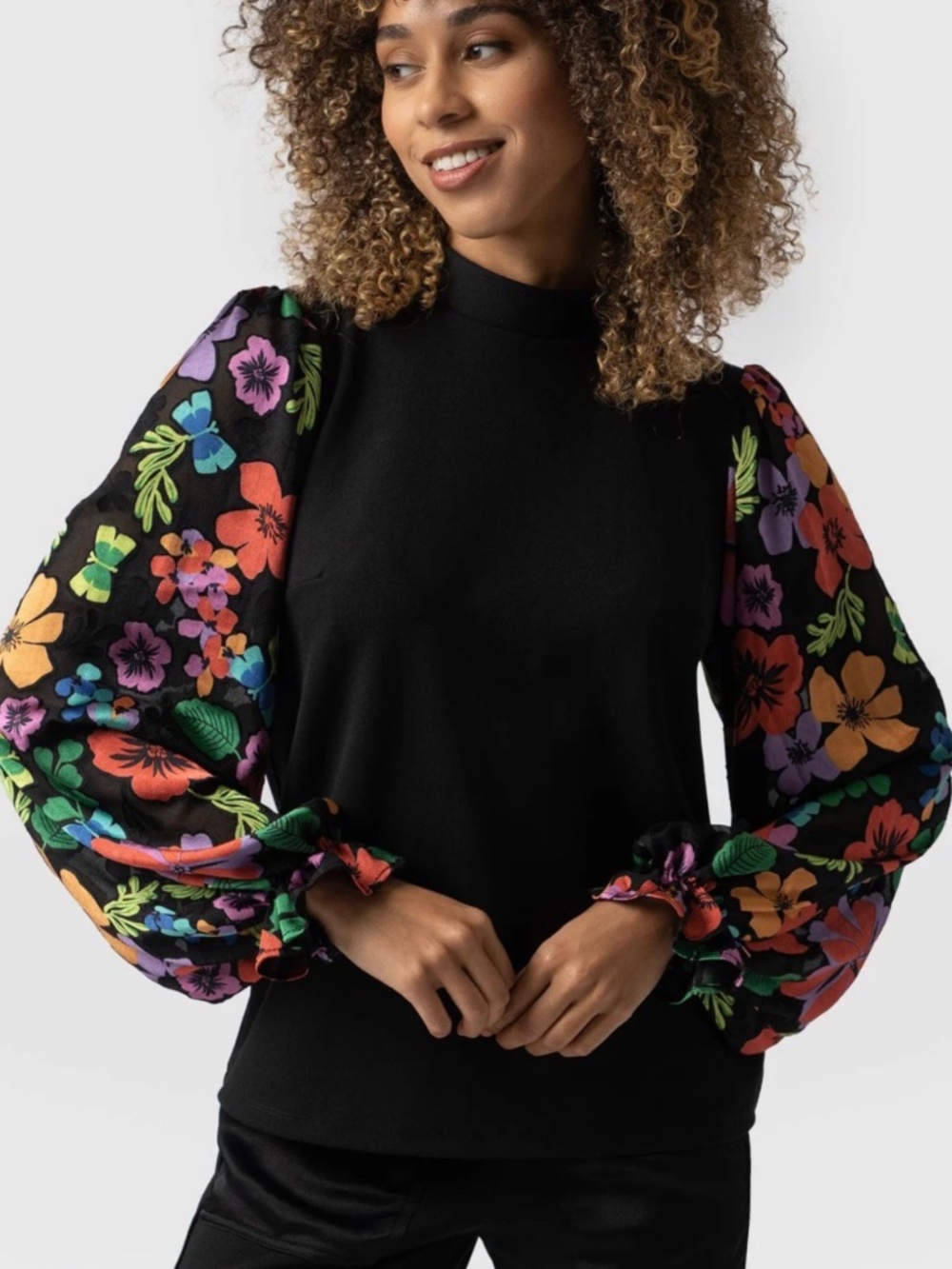 Saint + Sofia Penny Puff Sleeve Long Sleeve in Pop Floral